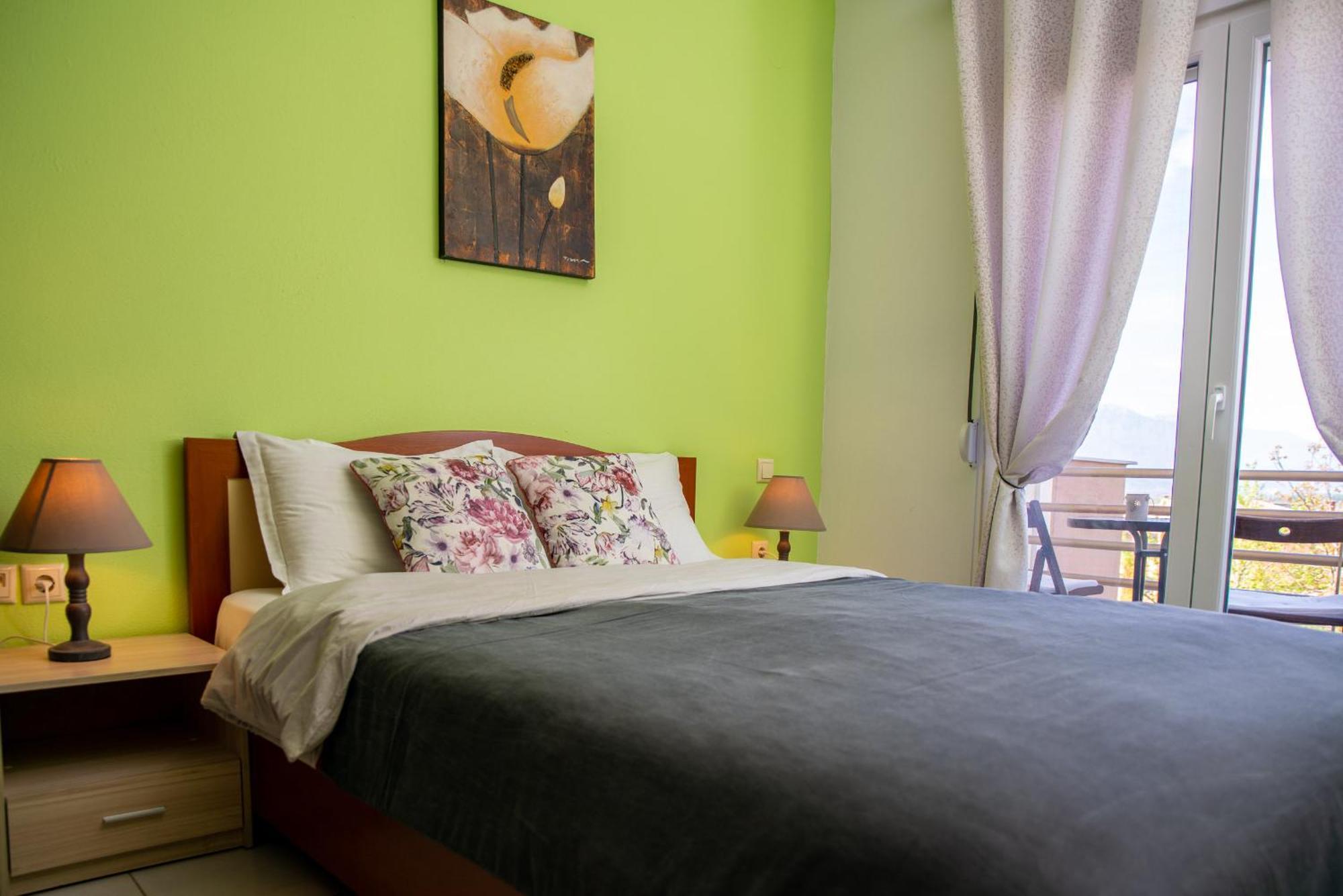 Ivi'S Kavala Apartment Ngoại thất bức ảnh